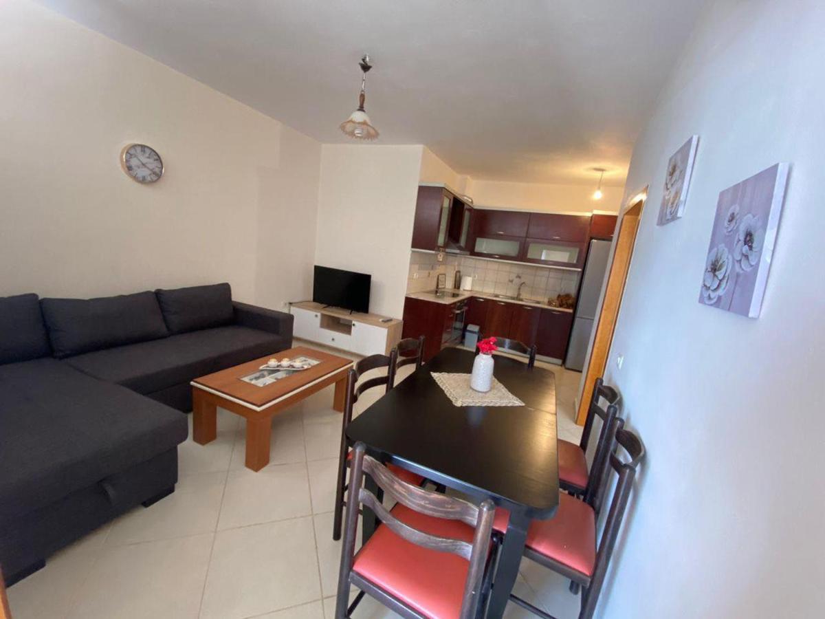 Titi'S Apartment Saranda المظهر الخارجي الصورة